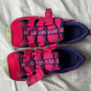 toddler size 8.5 stride rite water sandals